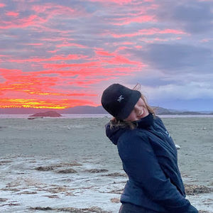 Meet your Posher, Aly